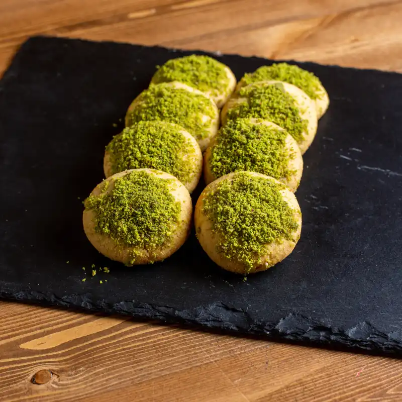 ChomChom with Pistachio